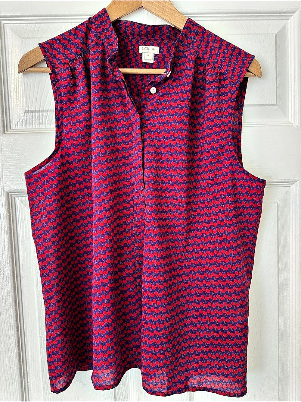 J.Crew Sleeveless Silk Blouse in Cherry Print Floral Blouse Blue & Red 14